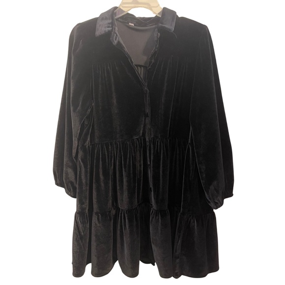 Dresses & Skirts - Unbranded Black Velvet Tiered Babydoll Dress